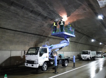 大森トンネル外補修工事